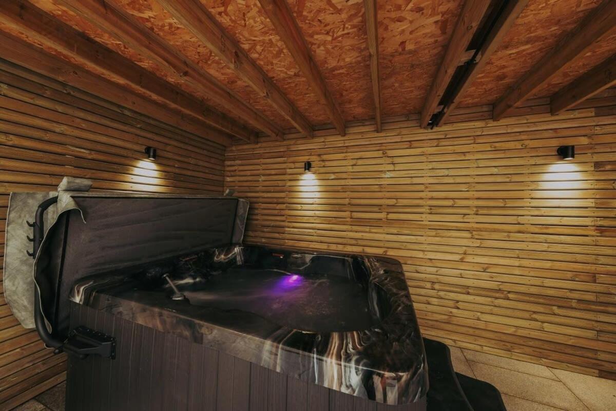 Appartement Clifton 32 - Garden Flat With Hot Tub - Hopewell à Bristol Extérieur photo